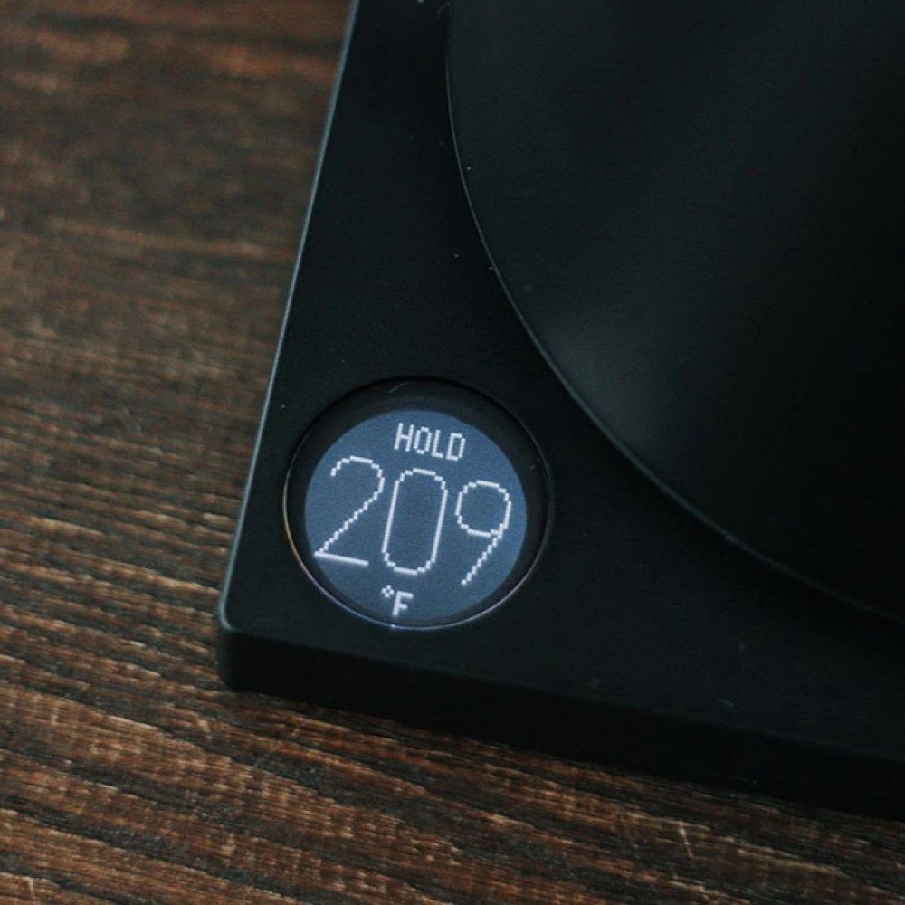 Fellow Stagg EKG Electric Pour Over Kettle | Matte White 5 Fellow Stagg EKG Electric Pour Over Kettle | Matte White - Image 5