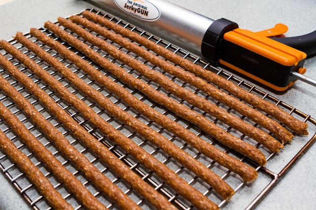 Weston Original Jerky-Making Gun 2 Weston Original Jerky-Making Gun - Image 2