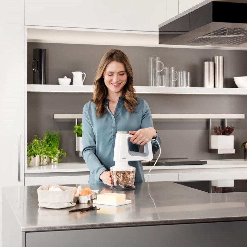 Braun MultiMix 5 Hand Mixer With Chopper | White 3 Braun MultiMix 5 Hand Mixer With Chopper | White - Image 3