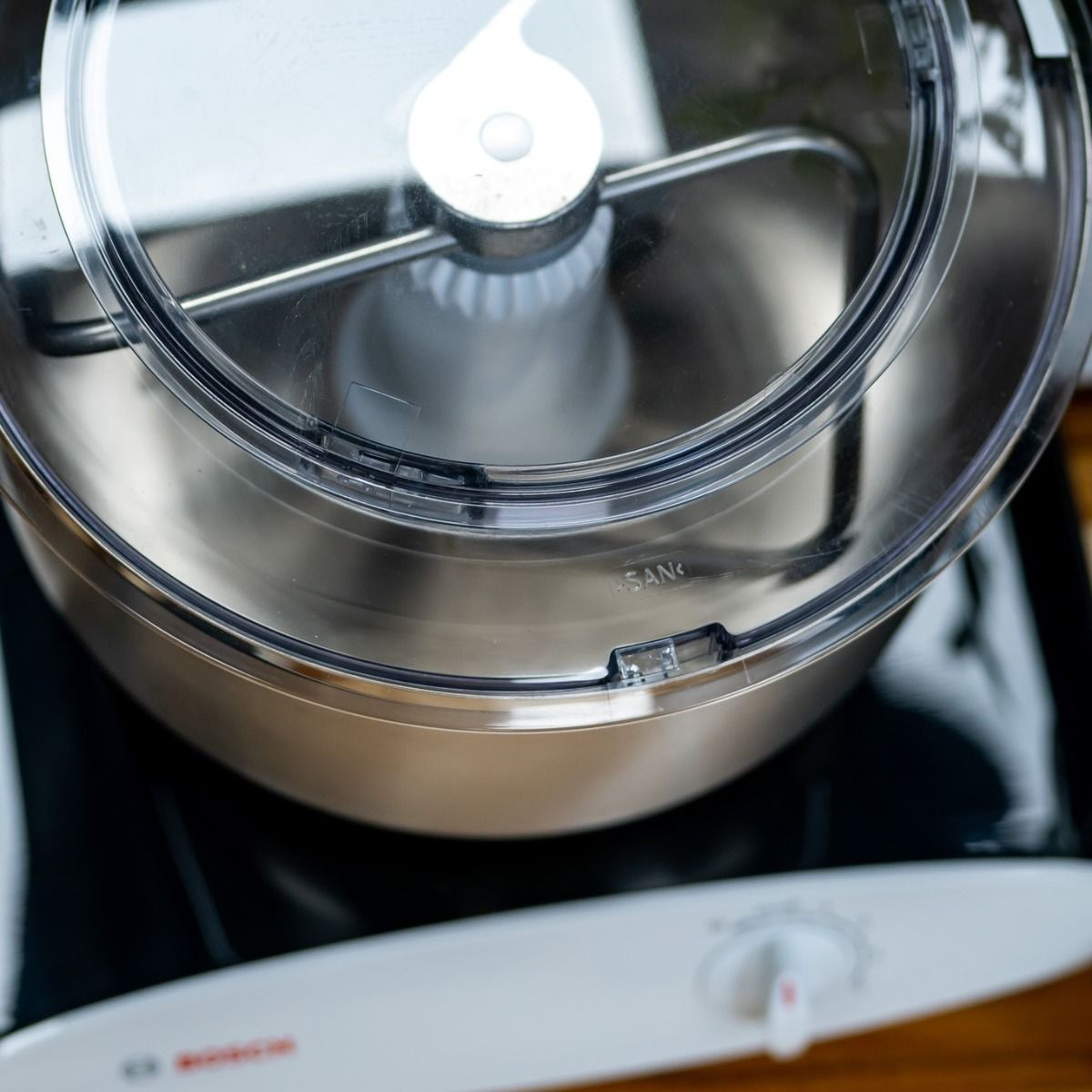 Bosch Universal Plus 6.5 Qt. Mixer + Stainless Steel Bowl | Black 9 Bosch Universal Plus 6.5 Qt. Mixer + Stainless Steel Bowl | Black - Image 9