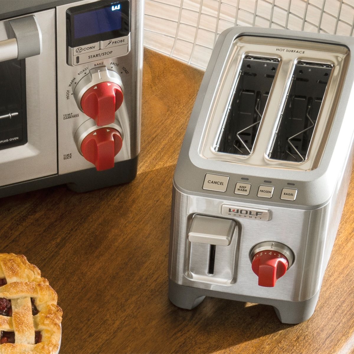 Wolf Gourmet 2-Slice Toaster | Red Knobs 4 Wolf Gourmet 2-Slice Toaster | Red Knobs - Image 4